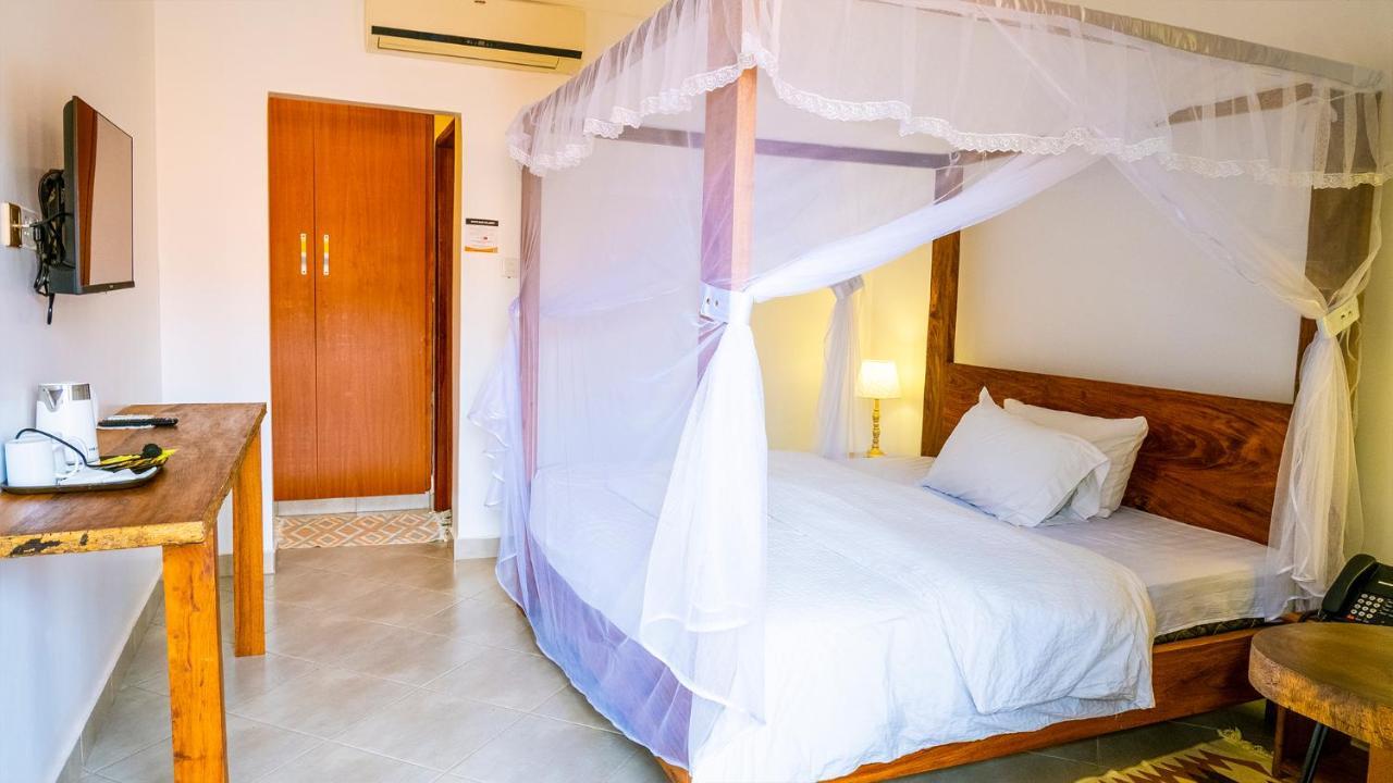 Explorers Hub Kampala Kültér fotó