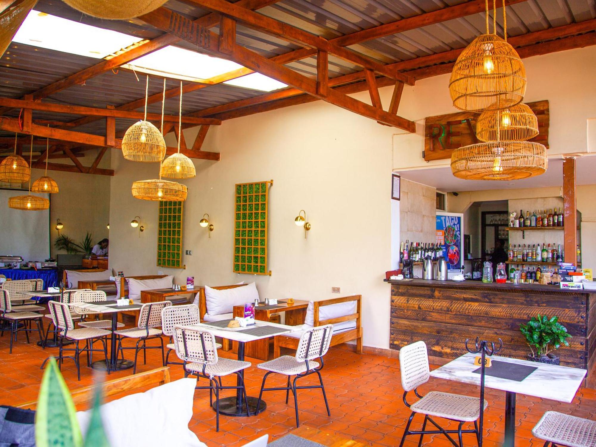 Explorers Hub Kampala Kültér fotó